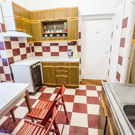 Center 5 Private For 19 People Homestay
