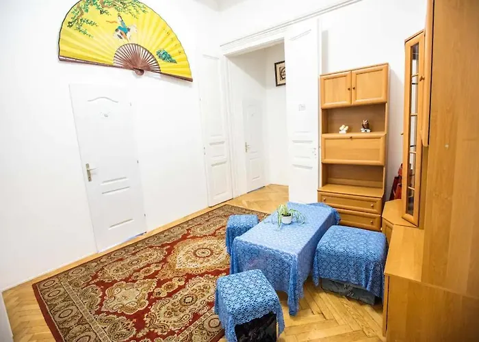 Center 5 Private For 19 People Budapest