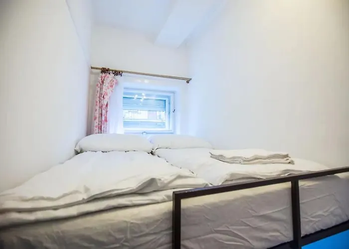 Center 5 Private For 19 People Homestay szállás *