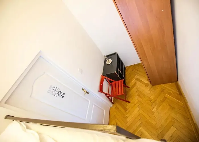 Center 5 Private For 19 People Homestay szállás