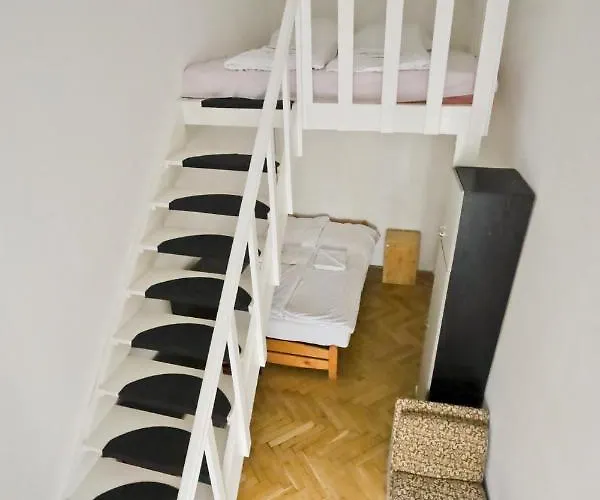 Homestay szállás Center 5 Private For 19 People