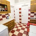 Center 5 Private For 19 People *