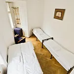 Homestay Center 5 Private For 19 People