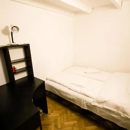 Center 5 Private For 19 People Budapest